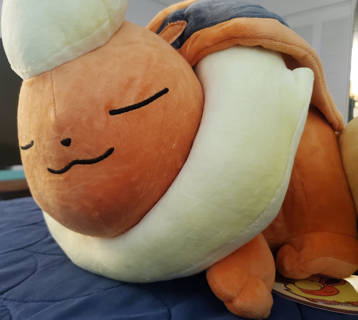 Pokemon Center Flareon Sleeper Plush Eeveelutions Plush Rare Authentic