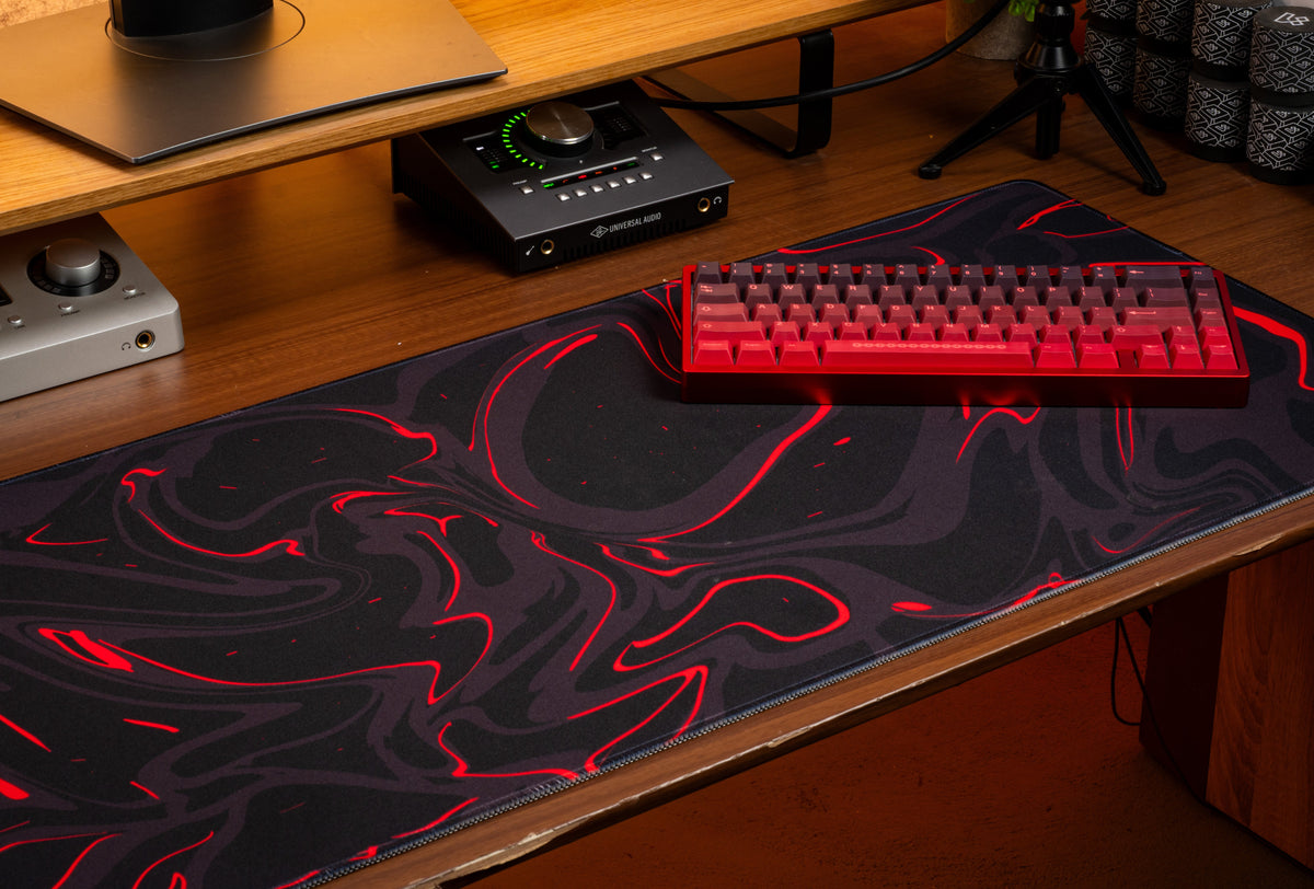 Marble Liquid V2 Desk Mat – 900 × 400 mm