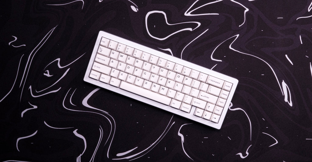 Marble Liquid V2 Desk Mat – 900 × 400 mm